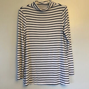 Daily Ritual - size S, black/white stripe shirt